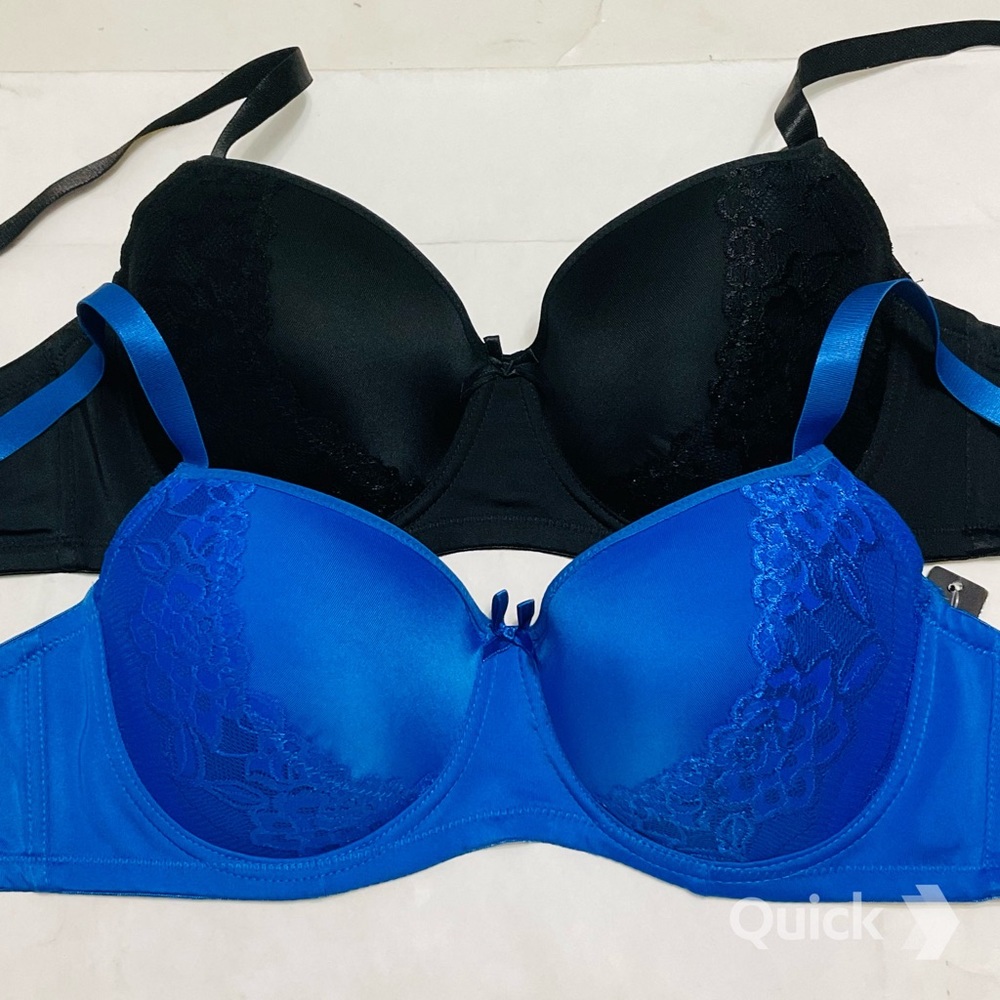 Bundle of 2 pcs NWT Lace Trim Women’s Bras